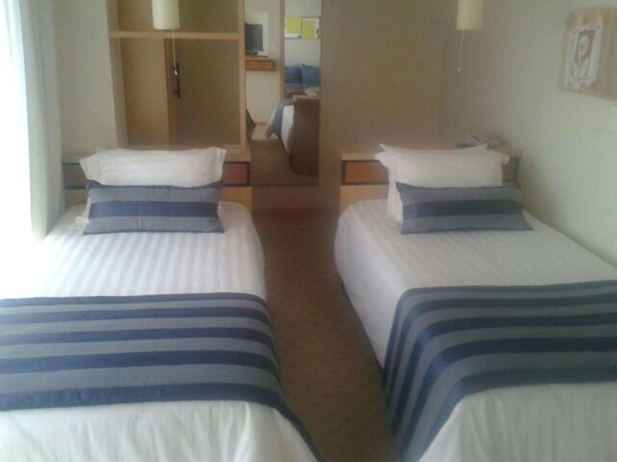 Astron Suites Sao Jose Dos Pinhais By Nobile Zewnętrze zdjęcie